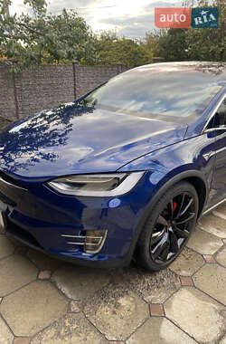 Внедорожник / Кроссовер Tesla Model X 2017 в 