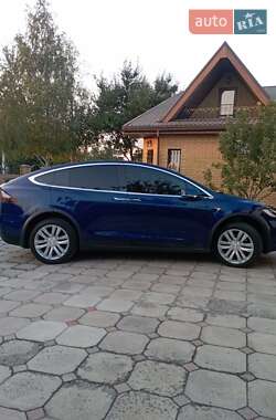 Внедорожник / Кроссовер Tesla Model X 2017 в 