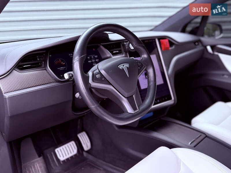Внедорожник / Кроссовер Tesla Model X 2020 в Сумах