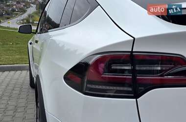 Внедорожник / Кроссовер Tesla Model X 2023 в 