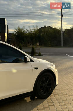 Внедорожник / Кроссовер Tesla Model X 2023 в 