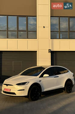 Внедорожник / Кроссовер Tesla Model X 2023 в 