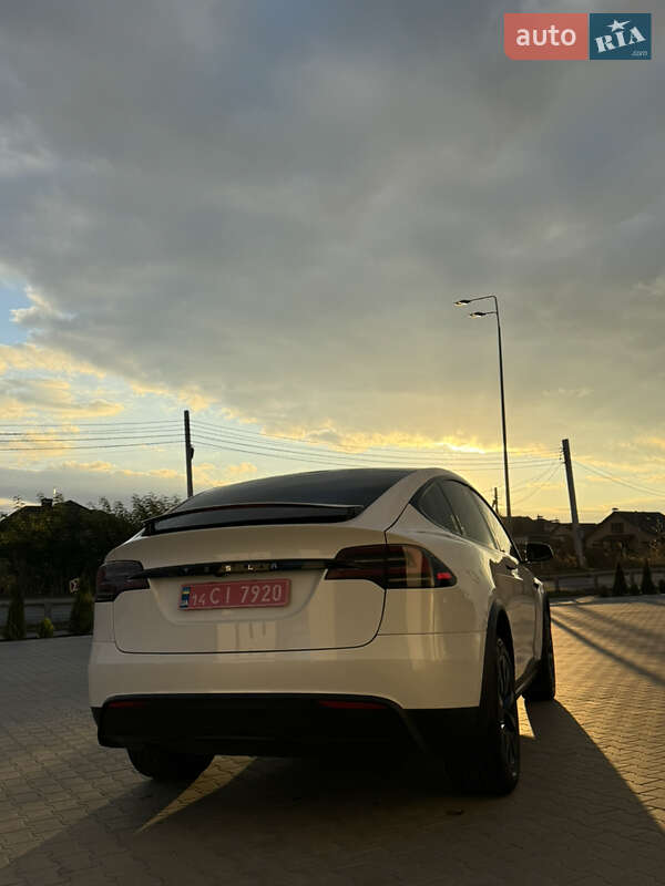 Позашляховик / Кросовер Tesla Model X 2023 в Вінниці