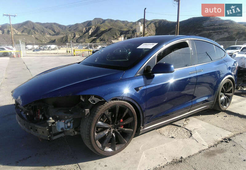 Внедорожник / Кроссовер Tesla Model X 2017 в Одессе