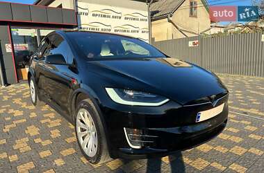 Позашляховик / Кросовер Tesla Model X 2017 в Львові