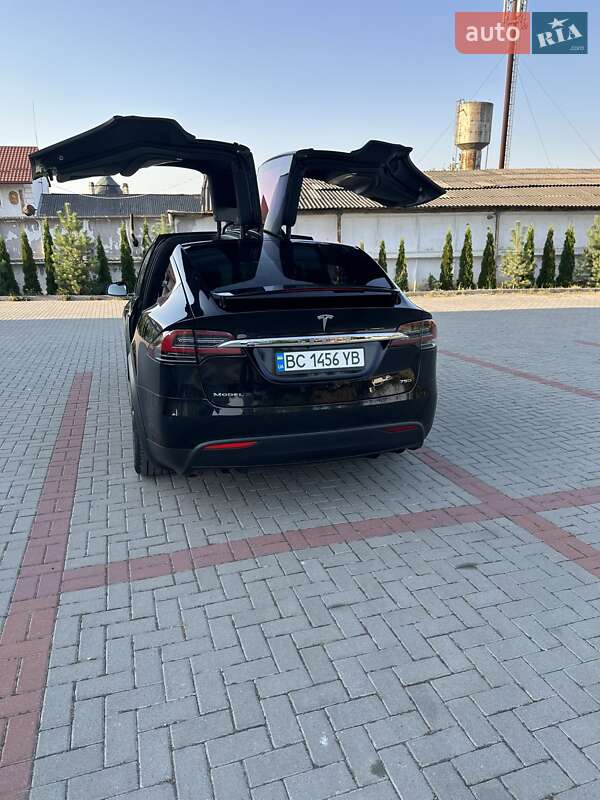 Внедорожник / Кроссовер Tesla Model X 2017 в Золочеве фото 5 Внедорожник / Кроссовер Tesla Model X 2017 в Золочеве