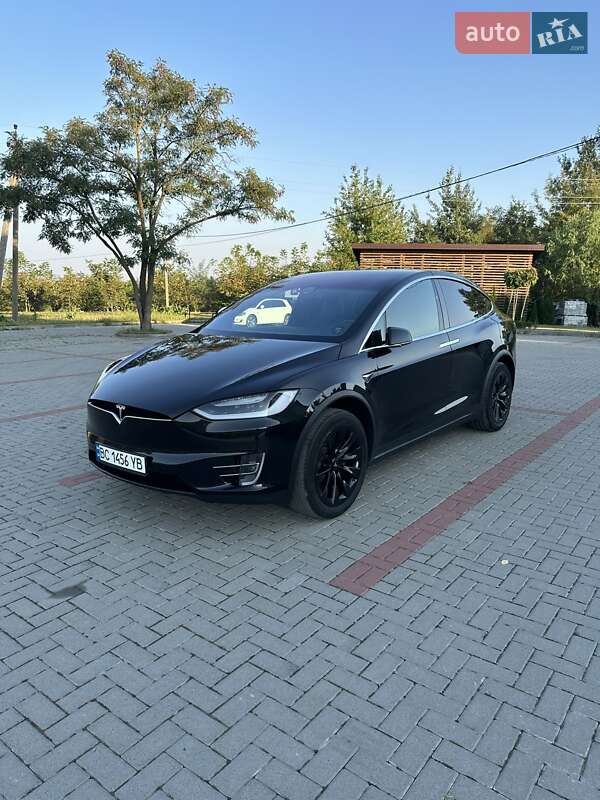 Внедорожник / Кроссовер Tesla Model X 2017 в Золочеве фото 18 Внедорожник / Кроссовер Tesla Model X 2017 в Золочеве