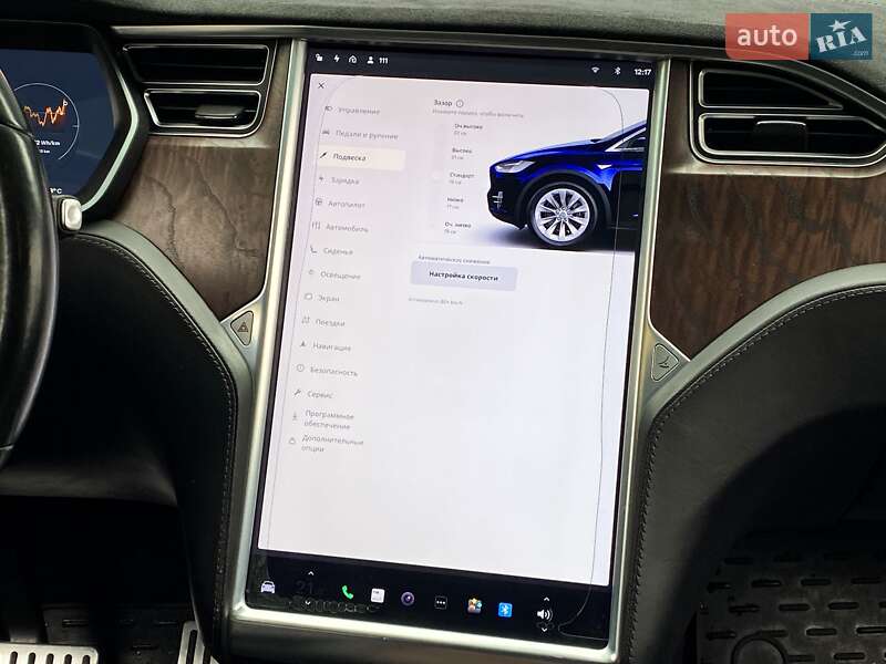 Позашляховик / Кросовер Tesla Model X 2016 в Києві