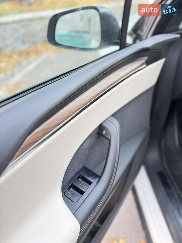 Внедорожник / Кроссовер Tesla Model X 2022 в Виннице