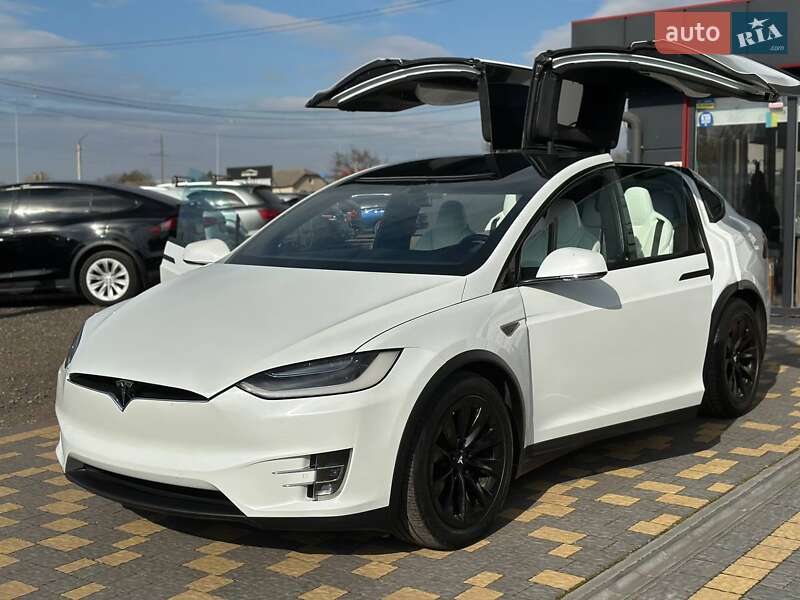 Внедорожник / Кроссовер Tesla Model X 2016 в Львове фото 36 Внедорожник / Кроссовер Tesla Model X 2016 в Львове