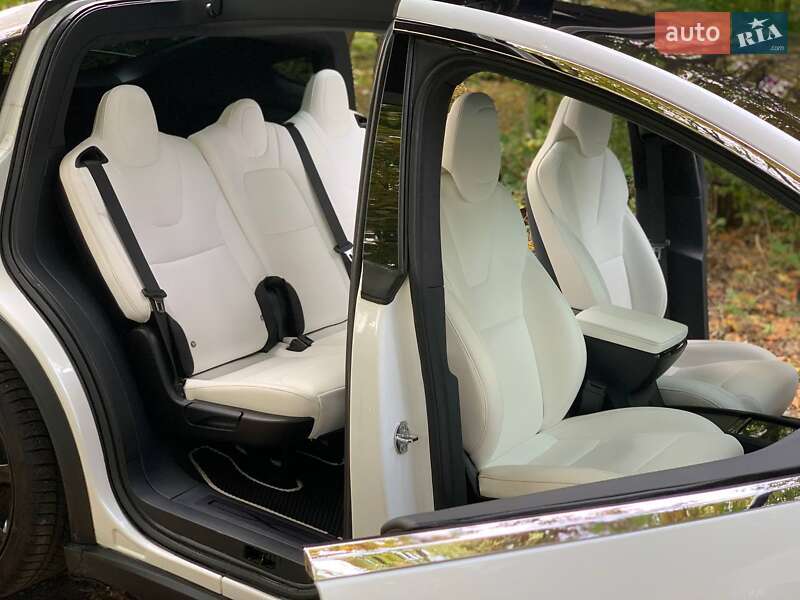 Позашляховик / Кросовер Tesla Model X 2019 в Львові фото 13 Позашляховик / Кросовер Tesla Model X 2019 в Львові