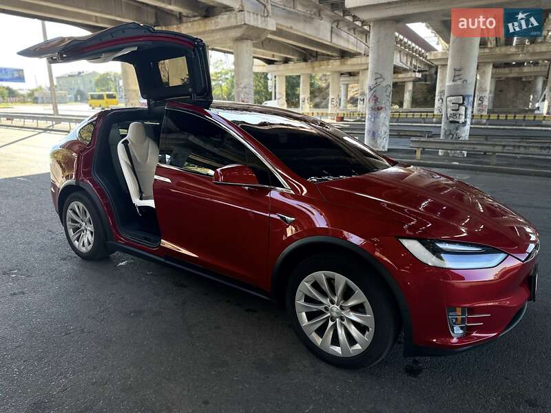 Внедорожник / Кроссовер Tesla Model X 2018 в Одессе фото 19 Внедорожник / Кроссовер Tesla Model X 2018 в Одессе
