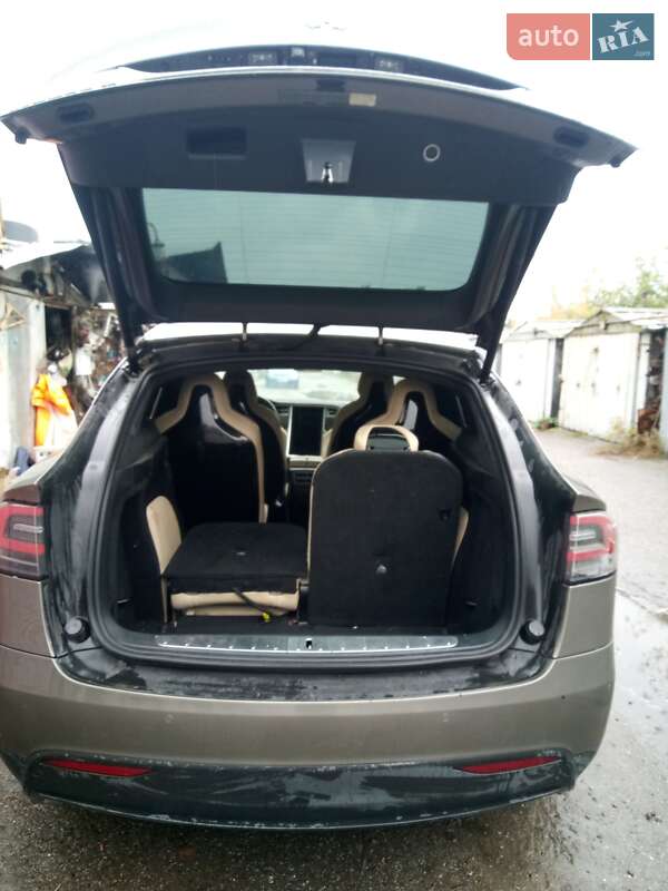 Внедорожник / Кроссовер Tesla Model X 2016 в Киеве фото 18 Внедорожник / Кроссовер Tesla Model X 2016 в Киеве