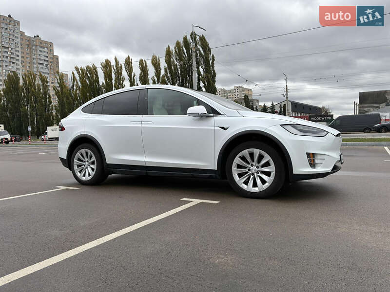 Позашляховик / Кросовер Tesla Model X 2020 в Києві фото 4 Позашляховик / Кросовер Tesla Model X 2020 в Києві