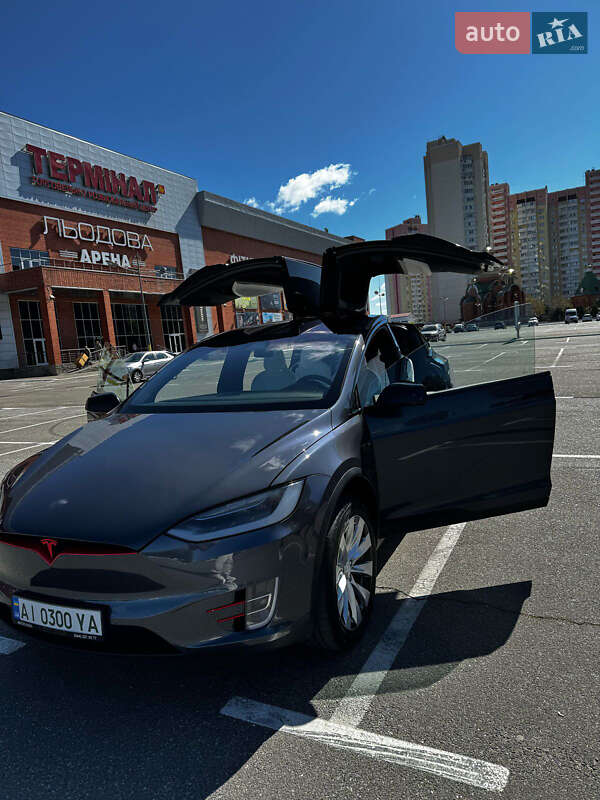 Позашляховик / Кросовер Tesla Model X 2019 в Києві фото 18 Позашляховик / Кросовер Tesla Model X 2019 в Києві