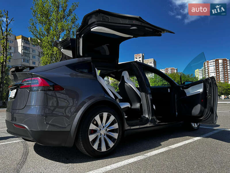 Позашляховик / Кросовер Tesla Model X 2019 в Києві фото 33 Позашляховик / Кросовер Tesla Model X 2019 в Києві