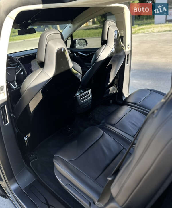 Внедорожник / Кроссовер Tesla Model X 2017 в Чернигове фото 8 Внедорожник / Кроссовер Tesla Model X 2017 в Чернигове