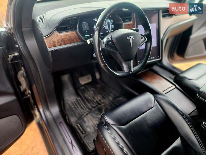 Внедорожник / Кроссовер Tesla Model X 2018 в Одессе