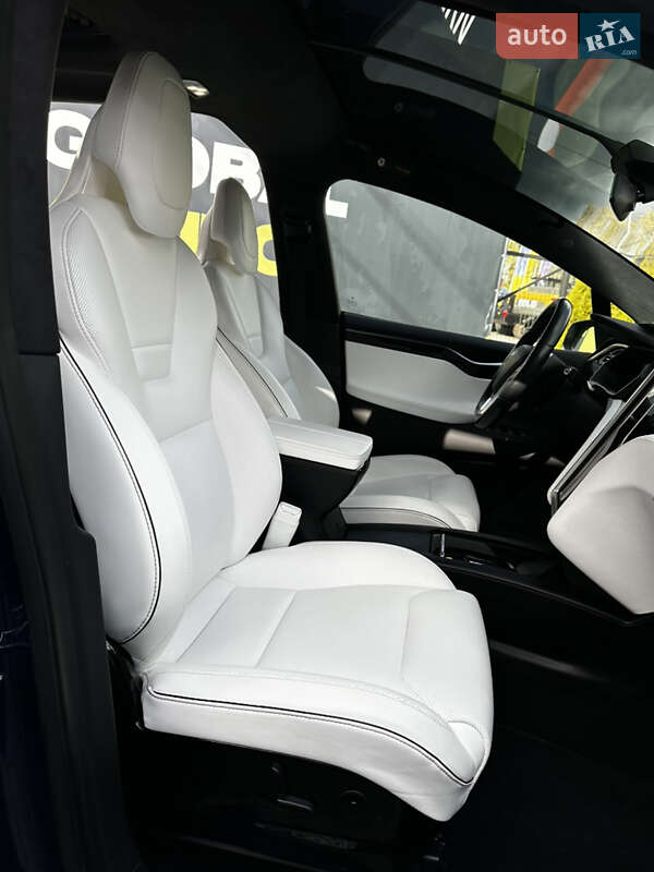 Внедорожник / Кроссовер Tesla Model X 2016 в Львове