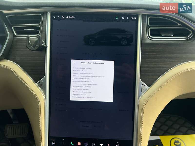 Позашляховик / Кросовер Tesla Model X 2016 в Івано-Франківську