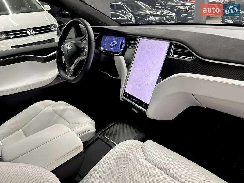 Позашляховик / Кросовер Tesla Model X 2016 в Харкові фото 27 Позашляховик / Кросовер Tesla Model X 2016 в Харкові