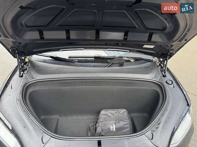 Позашляховик / Кросовер Tesla Model X 2023 в Києві фото 14 Позашляховик / Кросовер Tesla Model X 2023 в Києві