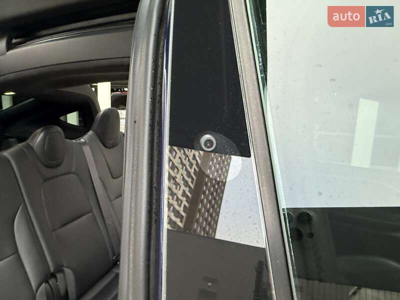 Позашляховик / Кросовер Tesla Model X 2019 в Києві