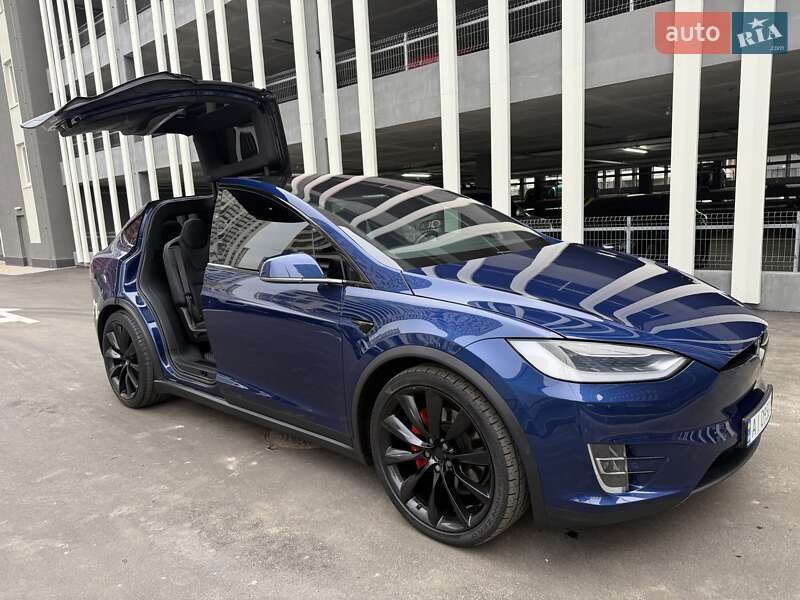 Позашляховик / Кросовер Tesla Model X 2019 в Києві