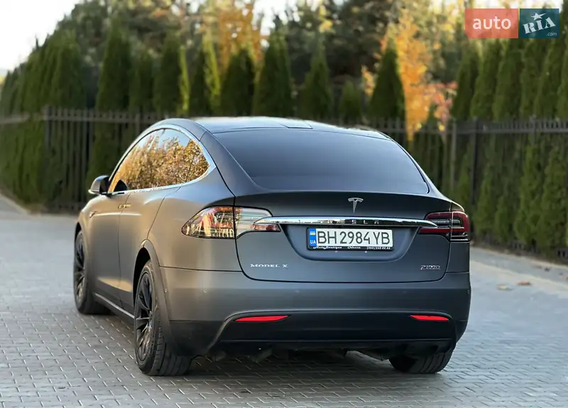 Tesla Model X 2016 VIN 5YJXCBE40GF021102 фото оголошення 25 з 107