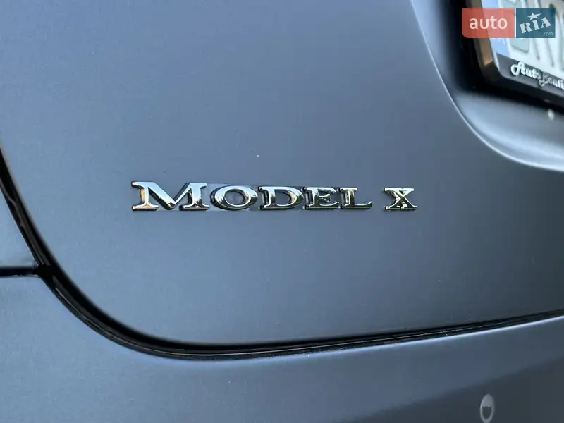 Tesla Model X 2016 VIN 5YJXCBE40GF021102 фото оголошення 29 з 107