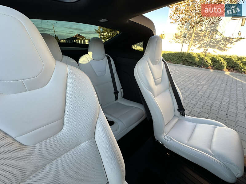 Внедорожник / Кроссовер Tesla Model X 2016 в Одессе