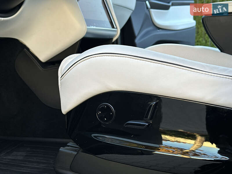 Внедорожник / Кроссовер Tesla Model X 2016 в Одессе фото 69 Внедорожник / Кроссовер Tesla Model X 2016 в Одессе
