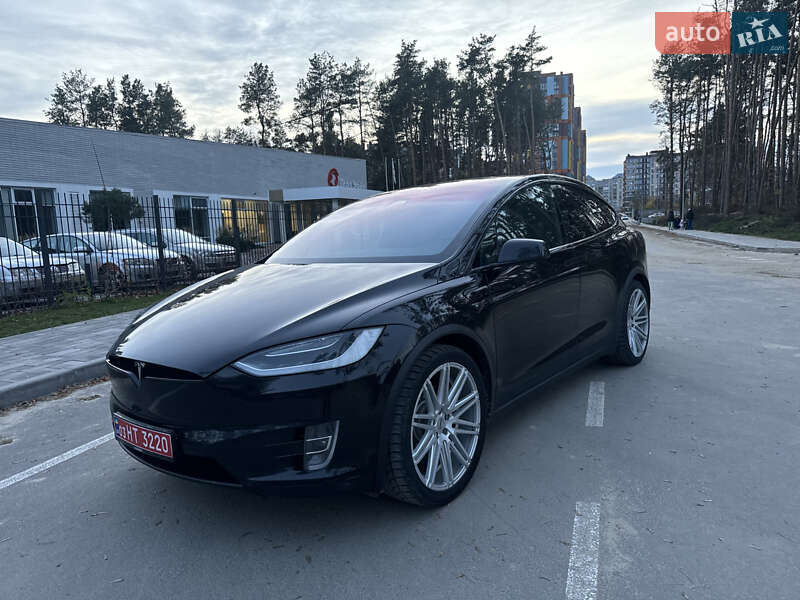 Позашляховик / Кросовер Tesla Model X 2017 в Житомирі фото 8 Позашляховик / Кросовер Tesla Model X 2017 в Житомирі