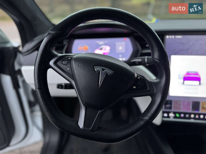 Внедорожник / Кроссовер Tesla Model X 2018 в Киеве