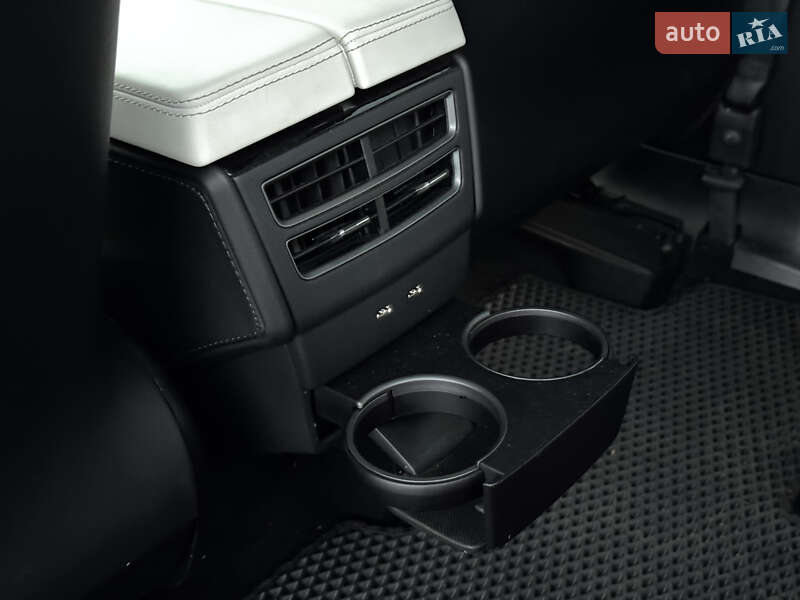 Внедорожник / Кроссовер Tesla Model X 2018 в Киеве