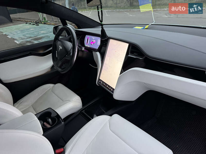 Внедорожник / Кроссовер Tesla Model X 2018 в Киеве