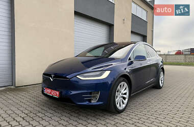 Позашляховик / Кросовер Tesla Model X 2017 в Радехові