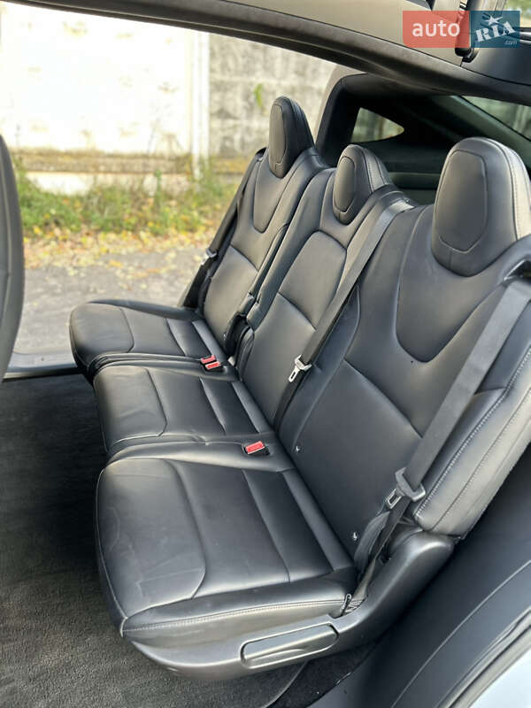 Внедорожник / Кроссовер Tesla Model X 2018 в Киеве