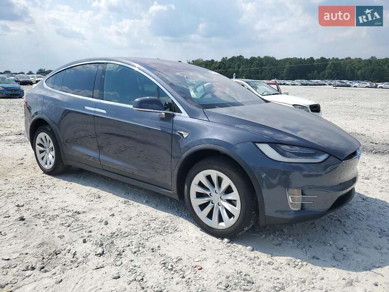 Внедорожник / Кроссовер Tesla Model X 2017 в Полтаве