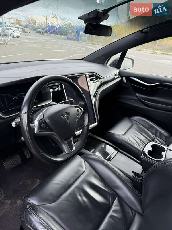 Внедорожник / Кроссовер Tesla Model X 2016 в Киеве фото 15 Внедорожник / Кроссовер Tesla Model X 2016 в Киеве