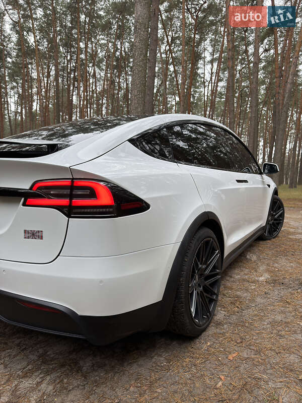 Позашляховик / Кросовер Tesla Model X 2022 в Сумах