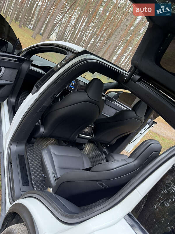 Позашляховик / Кросовер Tesla Model X 2022 в Сумах