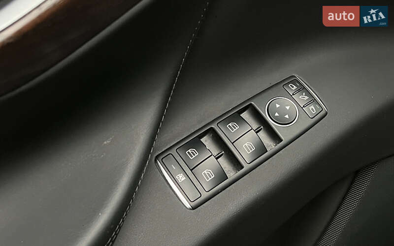 Внедорожник / Кроссовер Tesla Model X 2017 в Львове