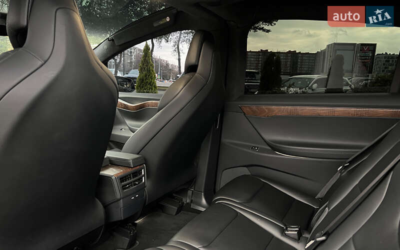 Внедорожник / Кроссовер Tesla Model X 2017 в Львове