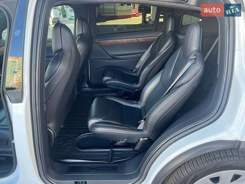 Внедорожник / Кроссовер Tesla Model X 2019 в Одессе фото 22 Внедорожник / Кроссовер Tesla Model X 2019 в Одессе