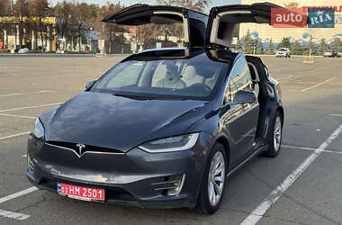 Позашляховик / Кросовер Tesla Model X 2018 в Києві