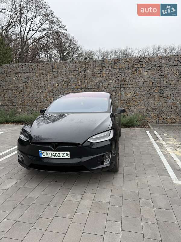 Внедорожник / Кроссовер Tesla Model X 2017 в Умани