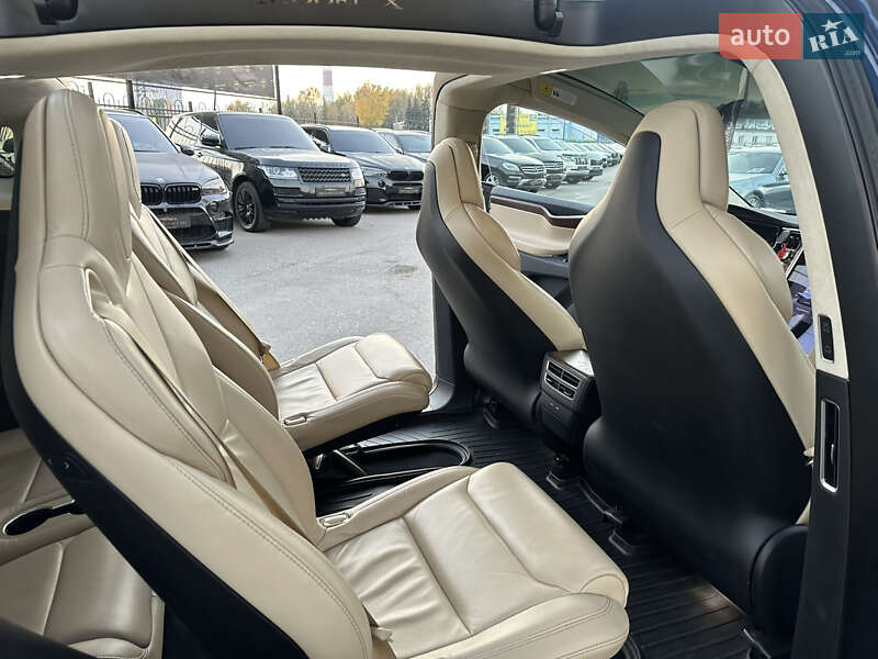 Внедорожник / Кроссовер Tesla Model X 2017 в Харькове