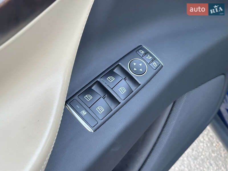 Внедорожник / Кроссовер Tesla Model X 2017 в Харькове