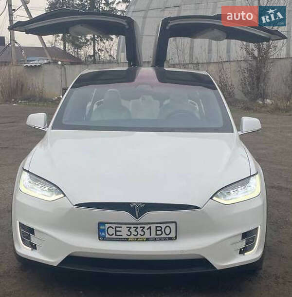 Внедорожник / Кроссовер Tesla Model X 2017 в Черновцах
